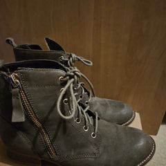 Aldo Womens Boots Size 5.5