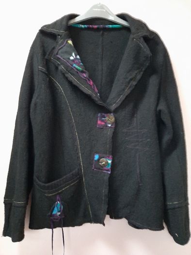 jacket 40% wool