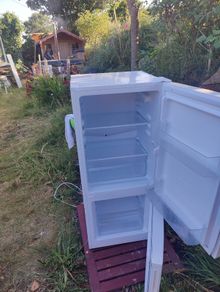 Powerpoint fridge freezer