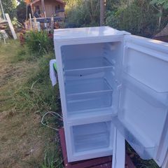 Powerpoint fridge freezer
