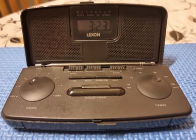 Voyageur Lexon Vintage Radio+Alarm+Clock, date of realese 1990, works perfect.