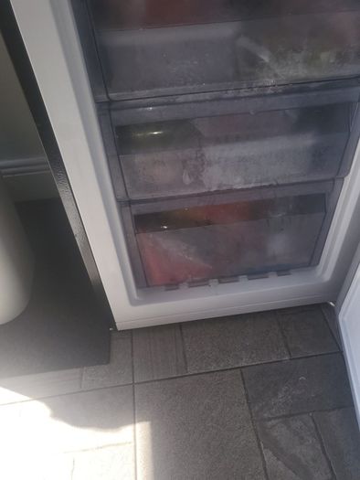 Clean fridge