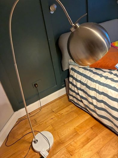 Floor lamp