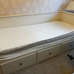 IKEA Hemnes day bed
