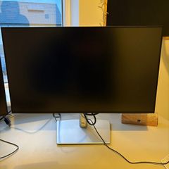 Dell UltraSharp U2424HE Monitor Like New