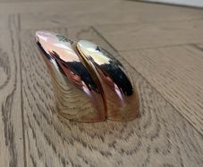 salt and pepper shaker