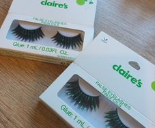 Two packs of false eyelashes for Patricks day
