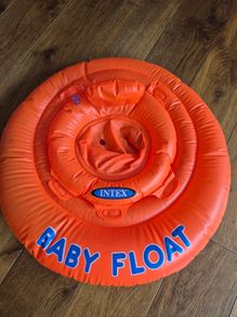 Baby pool float