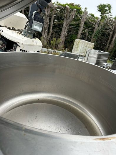 2 Used large soup maker holds 1200 cups of soup needs small repair