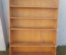 Pine dresser