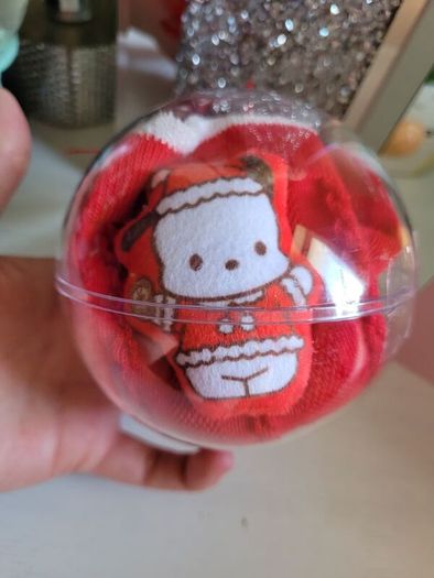 bnwt minisoxsanrio Christmas socks bauble