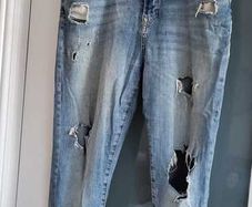 BERSHKA Boyfriend Ripped Jeans Sz 40 (Fit 14-16UK)