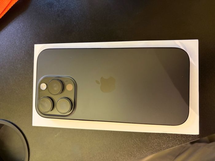 iPhone 16 Pro, 128GB Unlocked