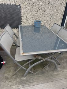 Table & 4 chairs
