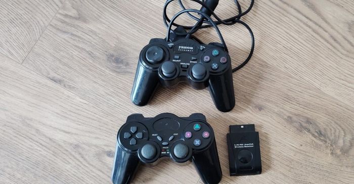 Ps2 Playstation 2 Controllers 1 Wireless and other Wired Working perfectly bundle