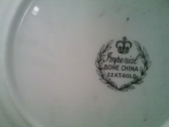 22.Kt. Gold Cake Plates