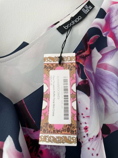New Boohoo Plus Occasion ruffle floral midi dress plus size New with tags