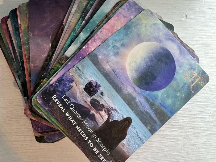 Moonology manifestation oracle cards