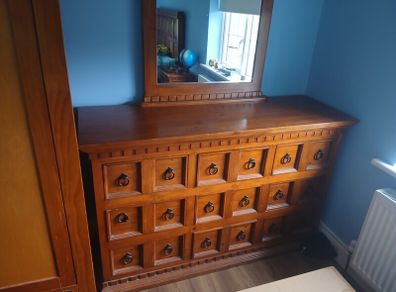 dresser