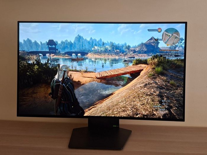 LG UltraGear 32" OLED Dual Mode 4K UHD 240Hz G-Sync Compatible Gaming Monitor with Pixel Sound