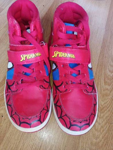 Spider-Man runners