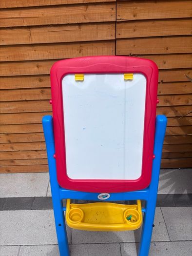 FREE Crayola kids white board and black board