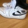 Nike Air Jordan Image 4