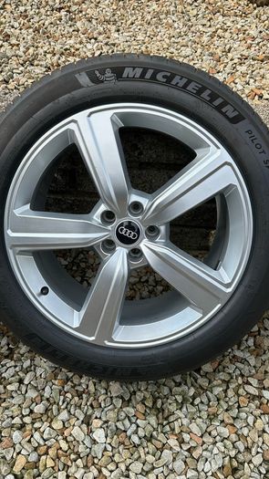 Audi q7 alloys with Michelin tyres