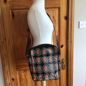 Retro Style Tepper Jackson Vinyl Cross Body Bag