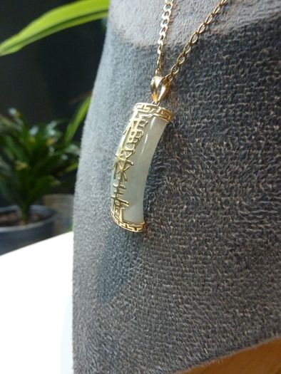 9ct Gold and Jade Pendant Necklace, Chinese Character Design, Italian 375 Chain