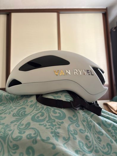 Racing Aero Helmet (L - Size), used very few times