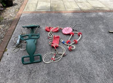 Kids swing set equipment