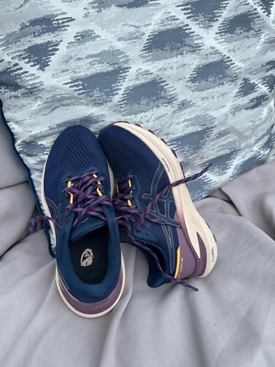 oasics trainers