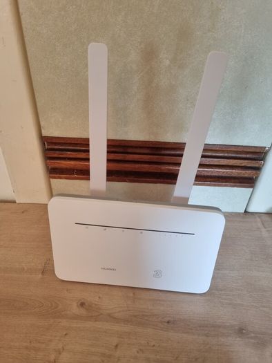 Huawei B535-232 4G LTE wireless router