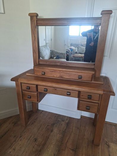 oak dressing table with detachable mirror (danube)