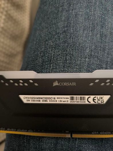 32GB ram ddr4 Corsair