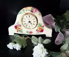Desk or Mantle Clock Cottage Roses