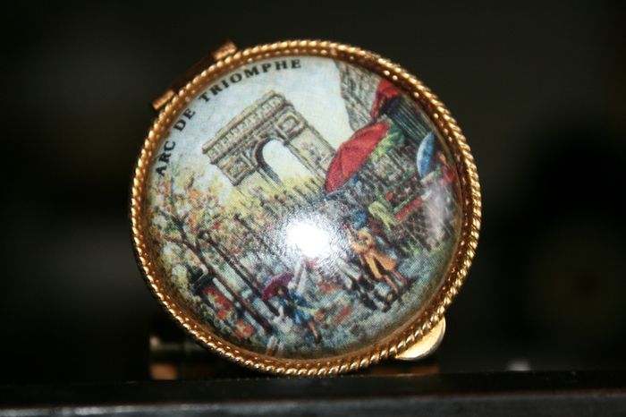 Antique Pill Box 1,4" diameter