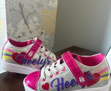 Kids Heelys size 11