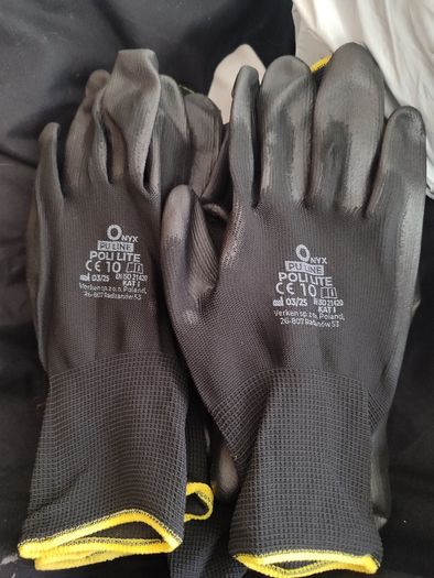 Gloves Protection ( size 8 , 9,10 ) Brand New