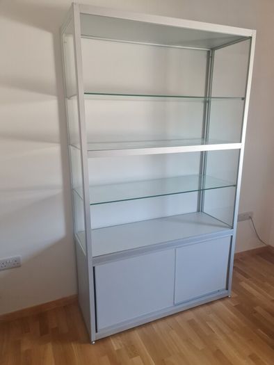 Display cabinet