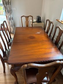 Solid kitchen table and chairs