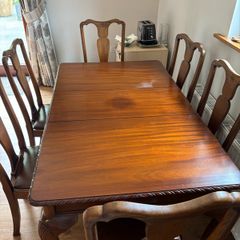 Solid kitchen table and chairs