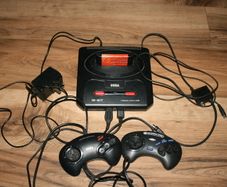 Sega Mega Drive 2  And Game Tested
