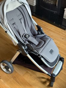 Baby Buggy - great condition