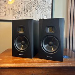 Audio Monitor ADAM T7V