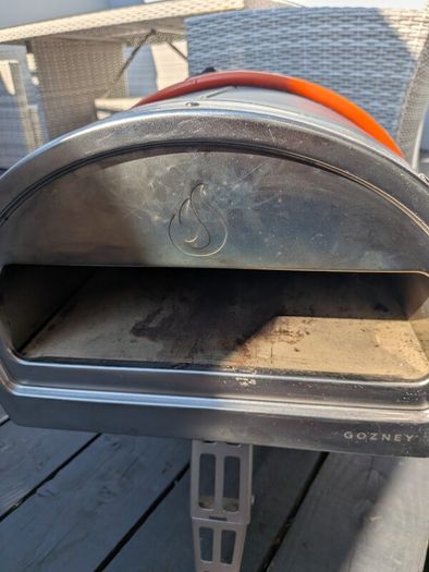 Gozney Roccbox pizza oven