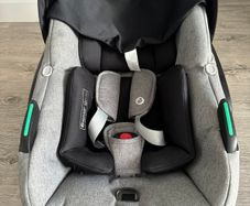 Maxi Cosi Infant car seat