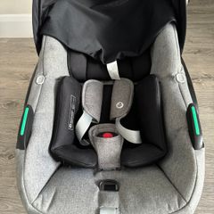 Maxi Cosi Infant car seat