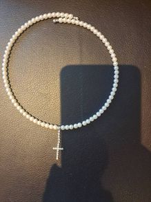 Pearl cross chocker pendant Free post.